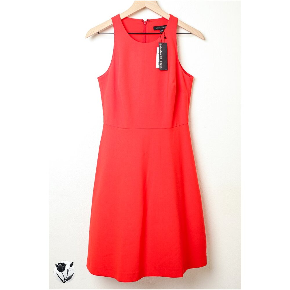 Women's NWT BANANA REPUBLIC Dress Size S/4 Red Sleeveless Wool Knee Length